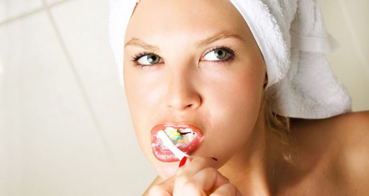6 errori nella pulizia dei denti