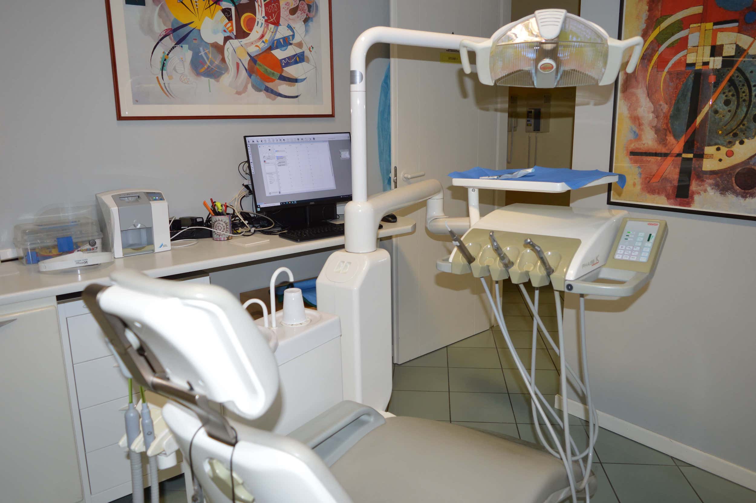 Ambulatorio Odontoiatrico Farmadent Villafranca Verona DSC 0232